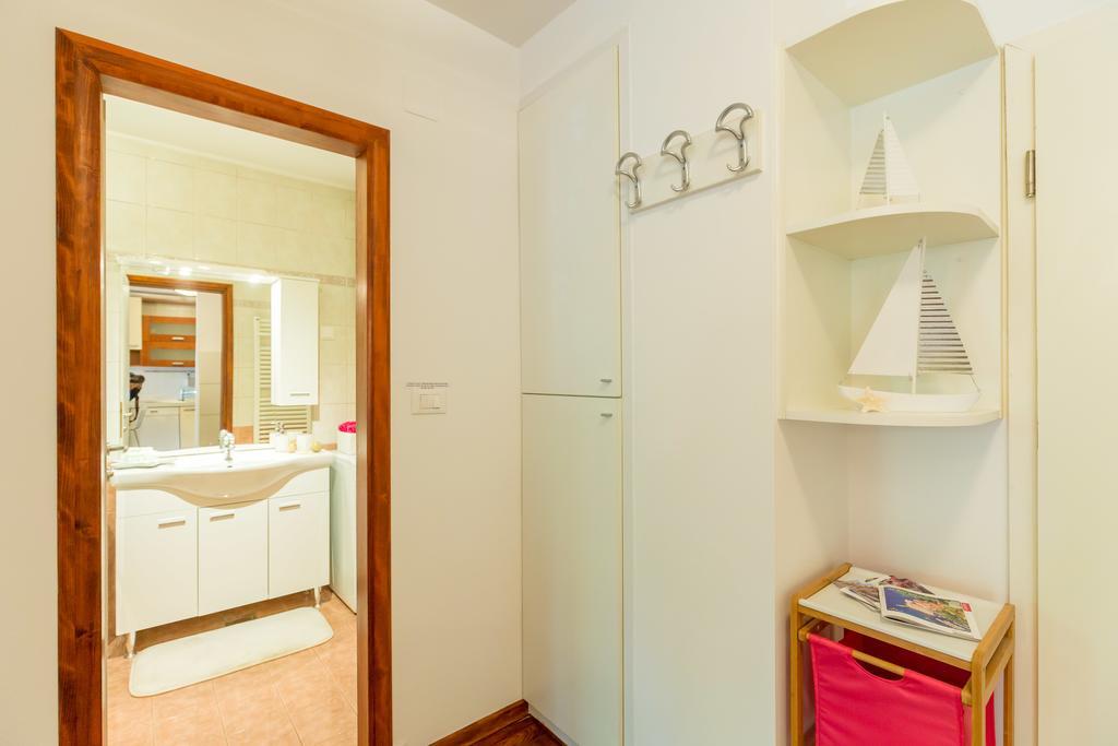 Leona & Borna'S Central Lapad Suites Дубровник Екстер'єр фото