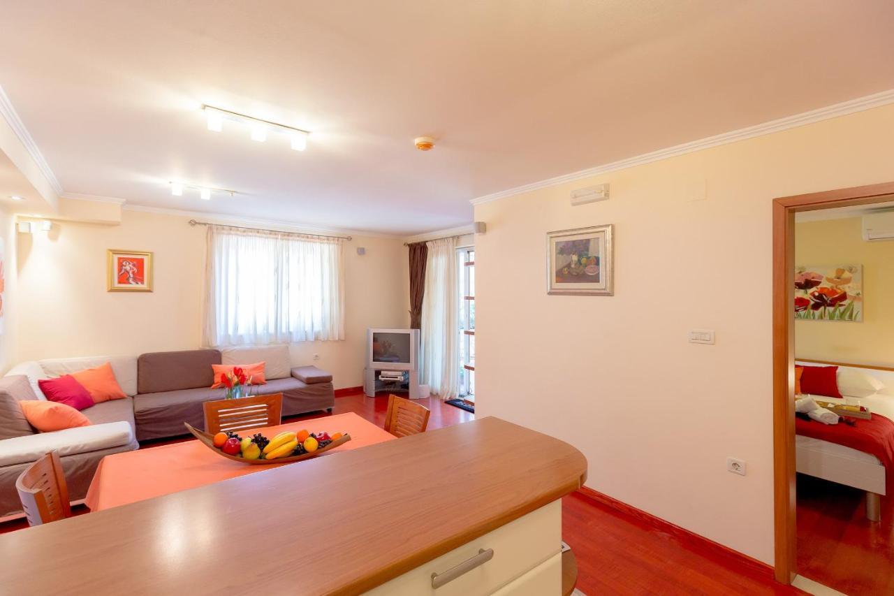 Leona & Borna'S Central Lapad Suites Дубровник Екстер'єр фото